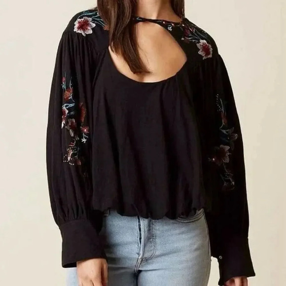 Free People Lita Embroidered Cutout Blouse XS Black Floral Bell Sleeve - Picture 1 of 11